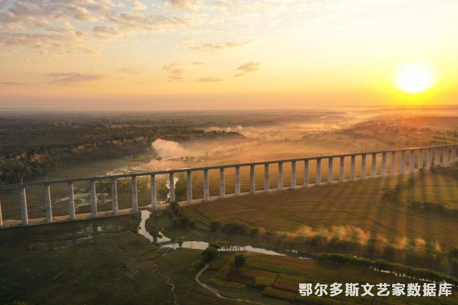 浩吉铁路高桥----------斯庆巴特尔摄----------13947791033