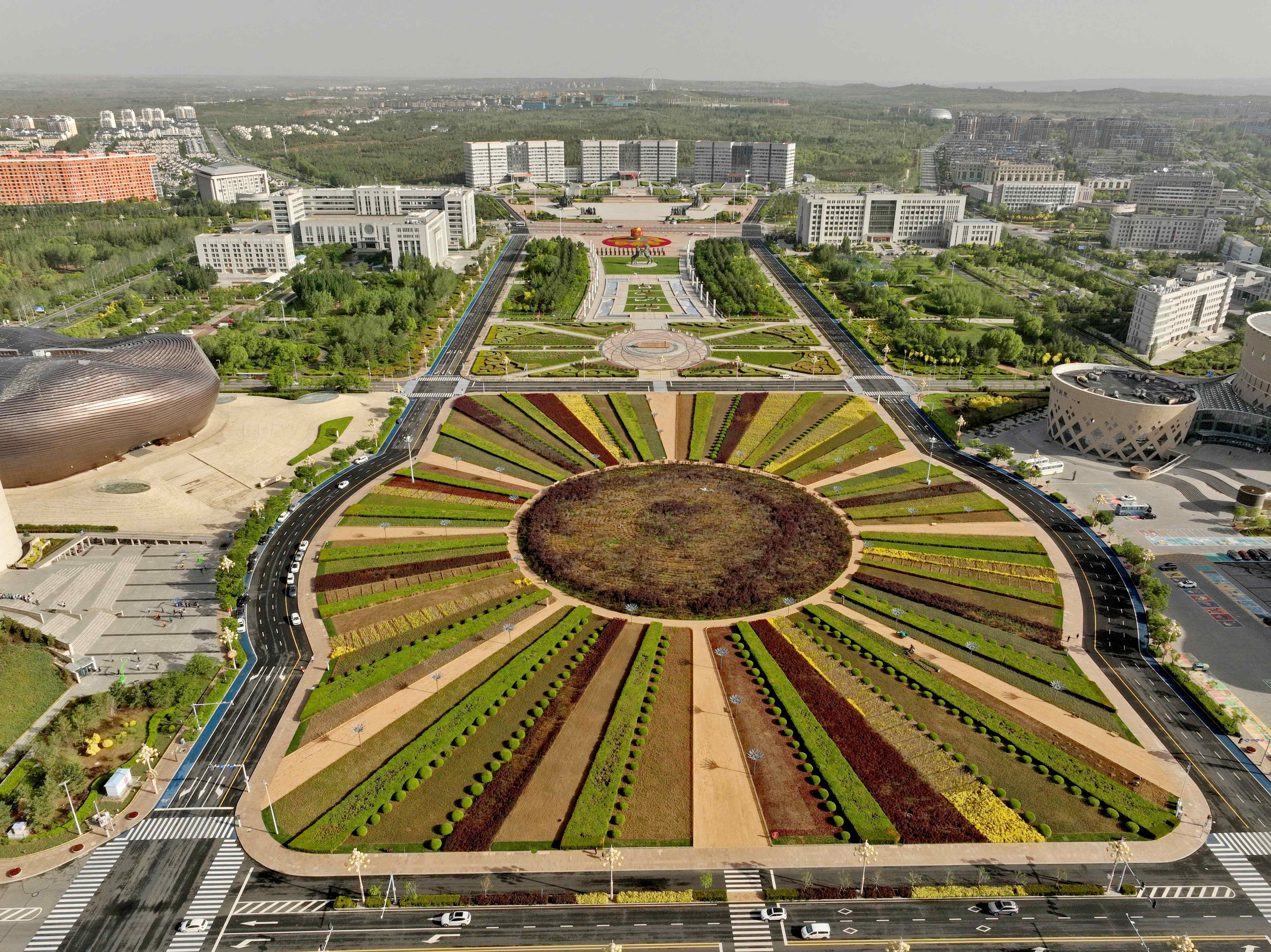 康巴什成吉思汗广场